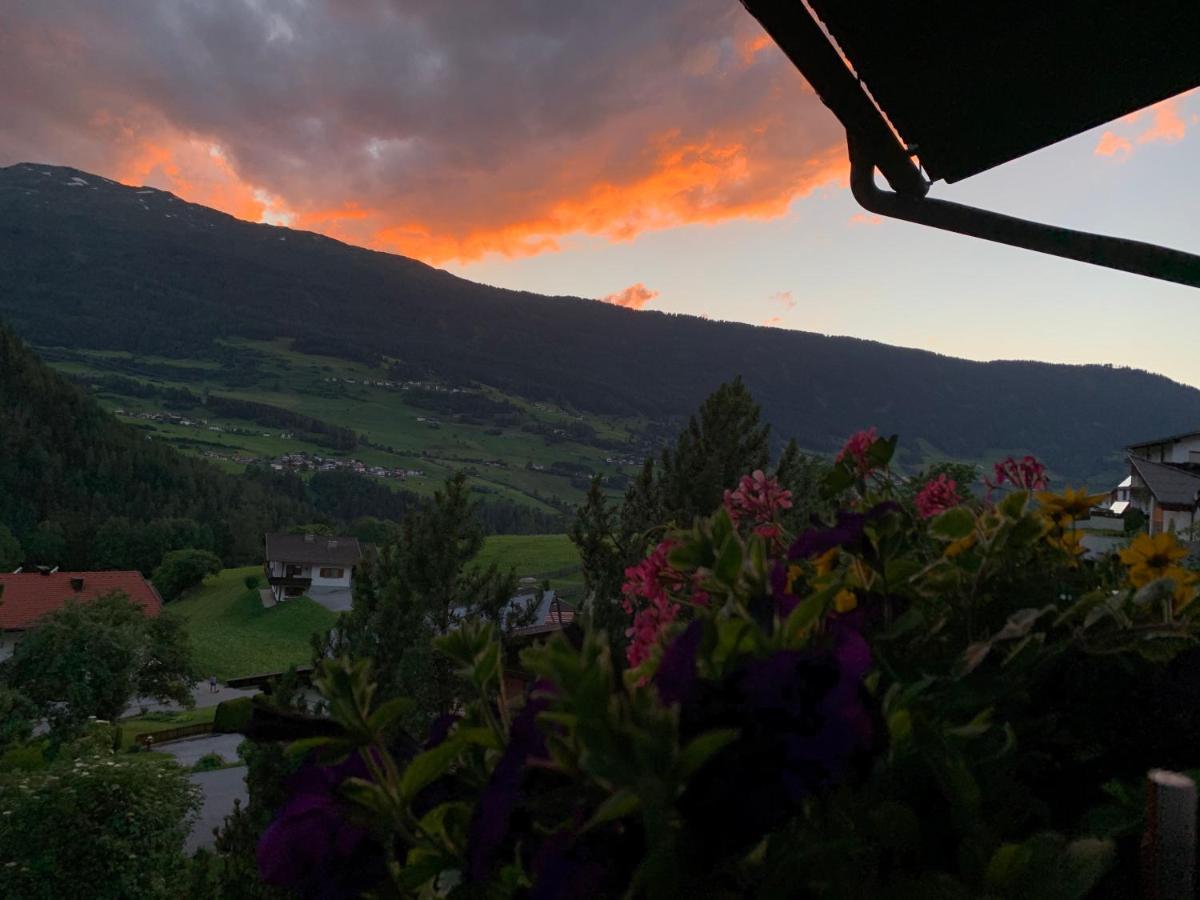 Pension Jagerhof - Sommercard Inkl - 5 Min Zum Hochzeiger Jerzens Luaran gambar