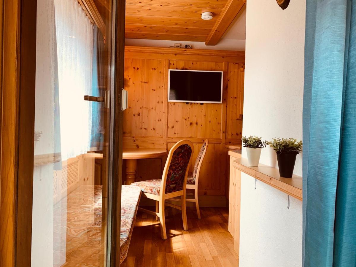 Pension Jagerhof - Sommercard Inkl - 5 Min Zum Hochzeiger Jerzens Luaran gambar