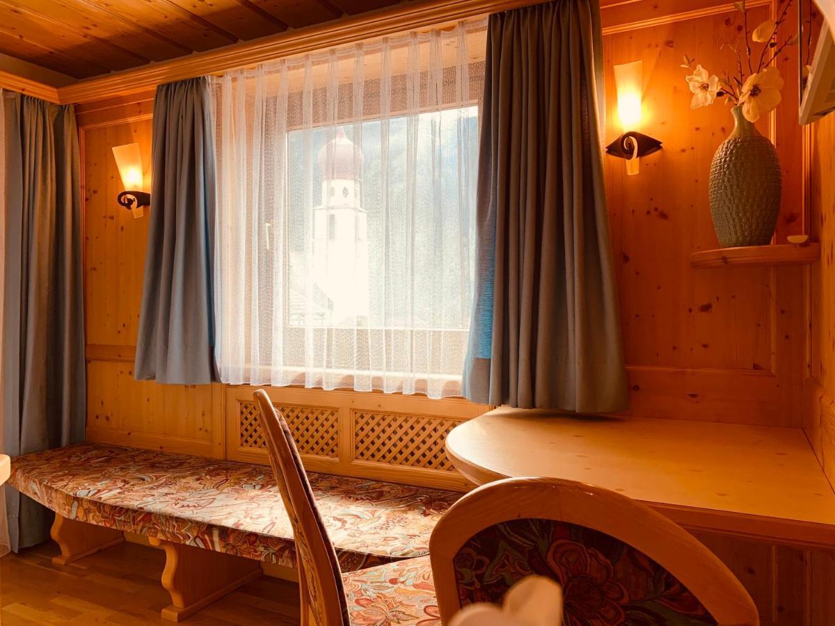 Pension Jagerhof - Sommercard Inkl - 5 Min Zum Hochzeiger Jerzens Luaran gambar